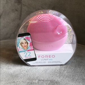 NEW!!! Foreo Luna Fofo facial cleansing brush
